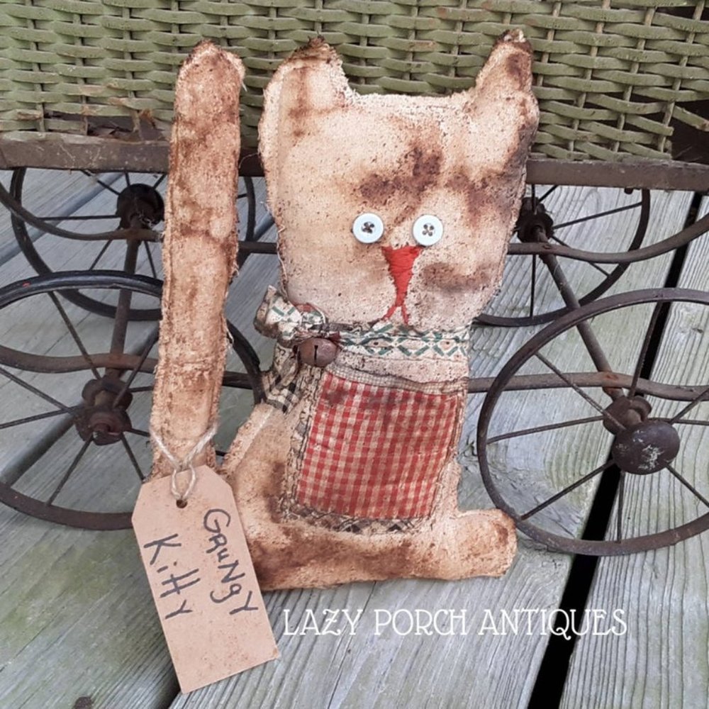 Grungy Kitty Prim Decor Rustic Bowl Filler